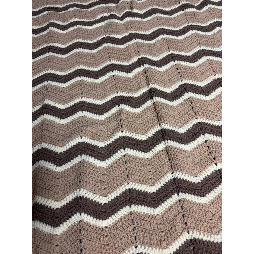 Vintage Handmade Crochet Chevron Ripple Throw Blanket Brown Tan Cream Afghan - Picture 2 of 3